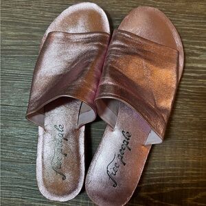 Free People Slides (fancy)